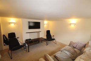 Sitting Room- click for photo gallery